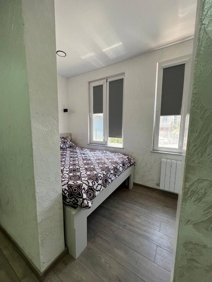 Sun And Moon Aparthotel Μπατούμι Εξωτερικό φωτογραφία