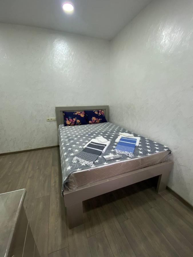 Sun And Moon Aparthotel Μπατούμι Εξωτερικό φωτογραφία